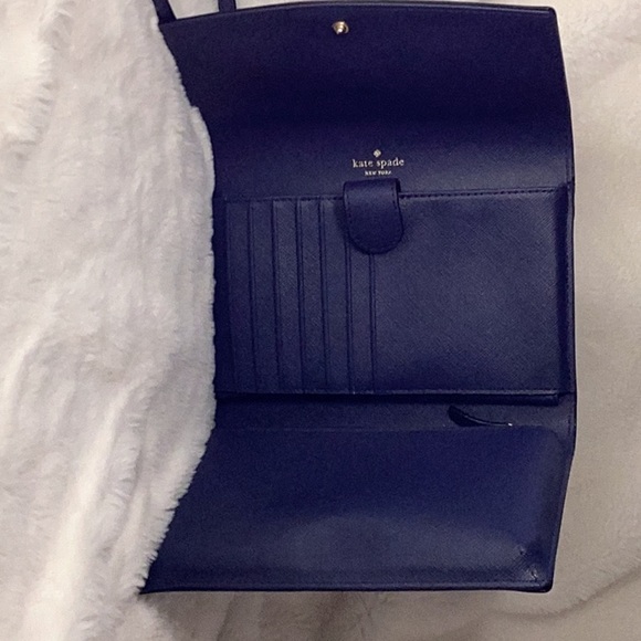 ⭐️ Make Me An Offer ⭐️ Kate Spade Wallet/Crossbody. - Picture 8 of 11
